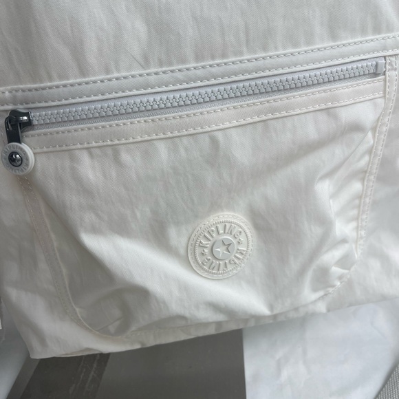 Kipling white handbag/ crossbody bag 2 in 1  new with tag - Picture 3 of 13